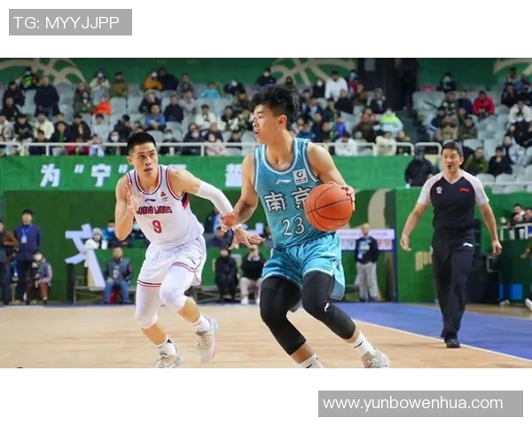 南京同曦迎战北京首钢期待精彩对决揭示CBA新赛季的竞争格局与球队实力