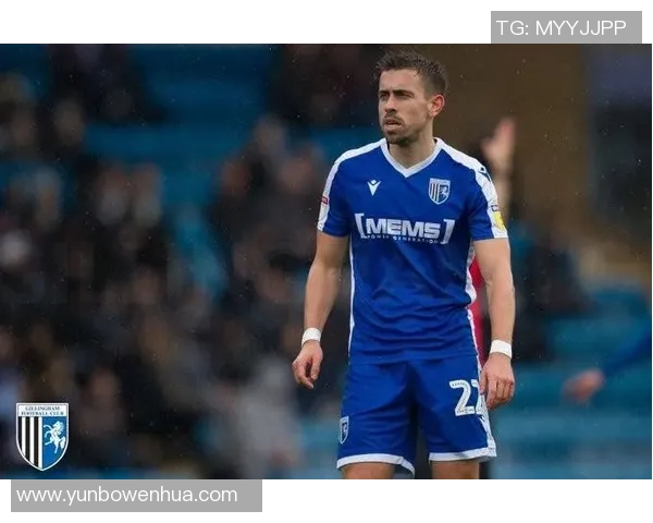 吉林汉姆迎战卢顿展现实力之争期待精彩对决与激烈竞争